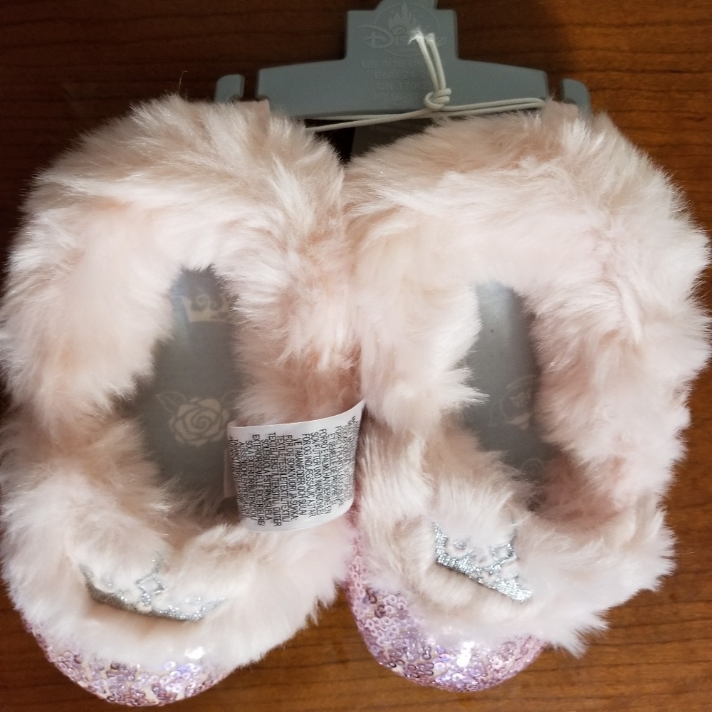 Disney Princess slippers (girls size 9-10)